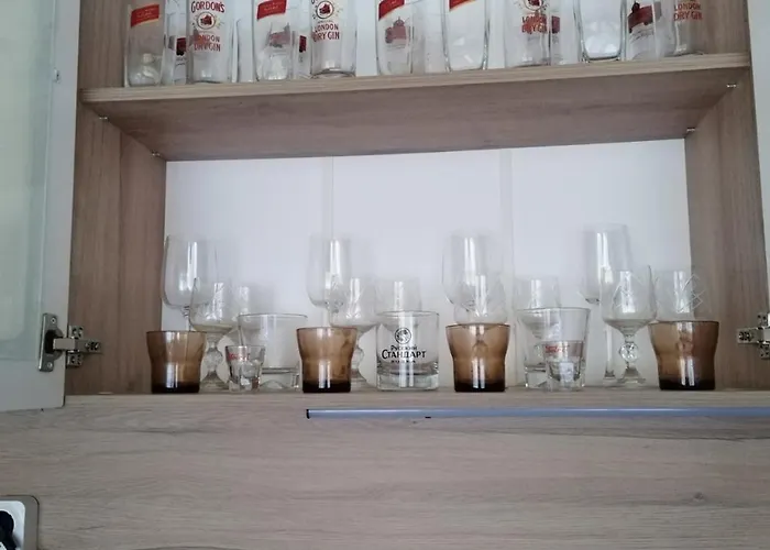 Comfort Near The 公寓 *